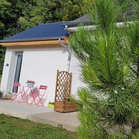 Le Petit Paradis Nazelles-Negron ภายนอก รูปภาพ
